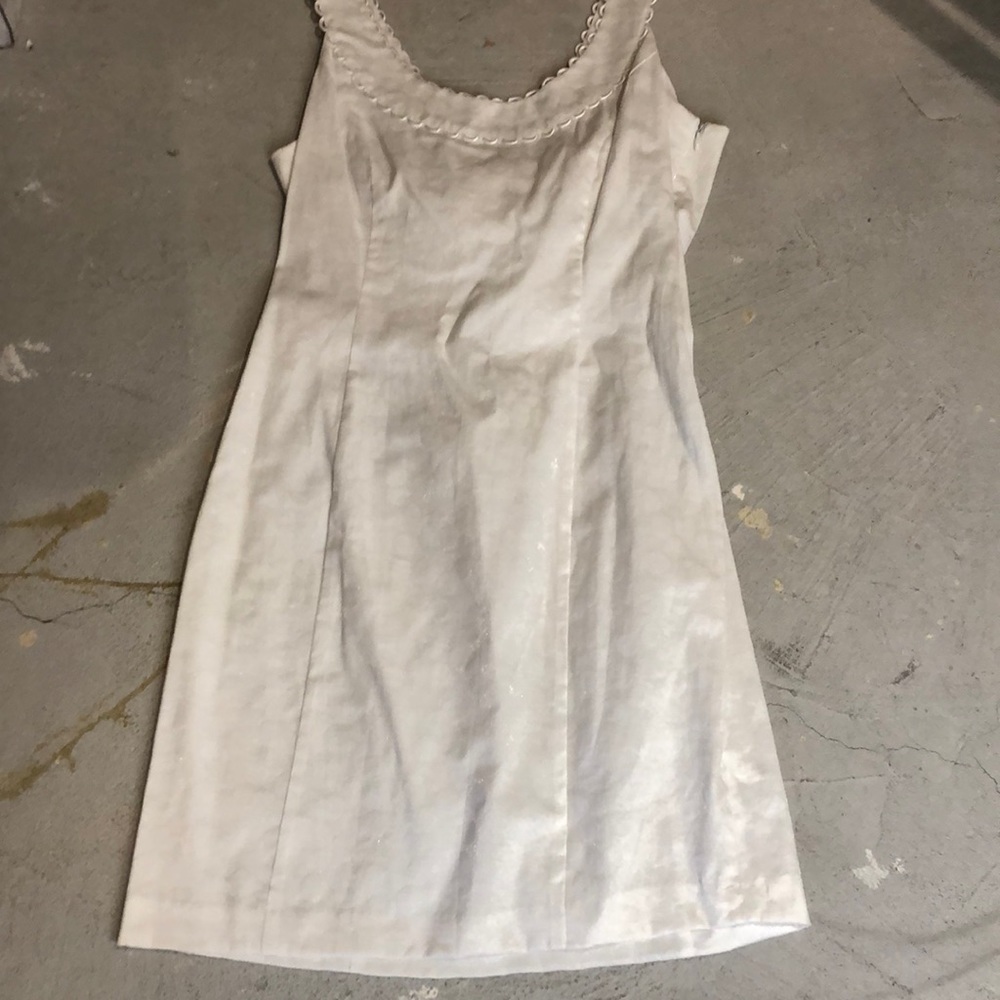 White sun back zipper comfortable dress